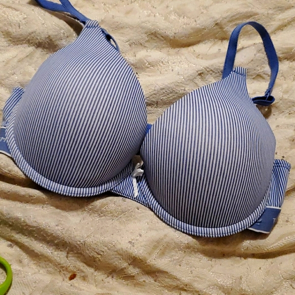 Tommy Hilfiger Push-Up T-Shirt Bra - Picture 2 of 4